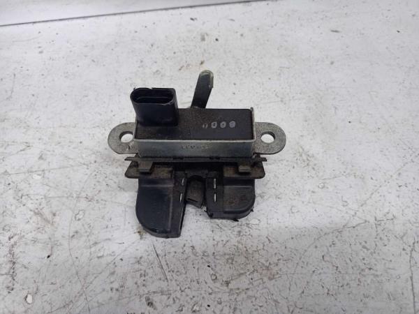 GACHE DE HAYON SEAT LEON 2005-2012 - Vue 2